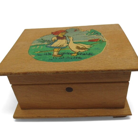 Wooden MONEY Bank Box Girl And Goose Print Eastern Germany Vintage 4" - Picture 4 of 10